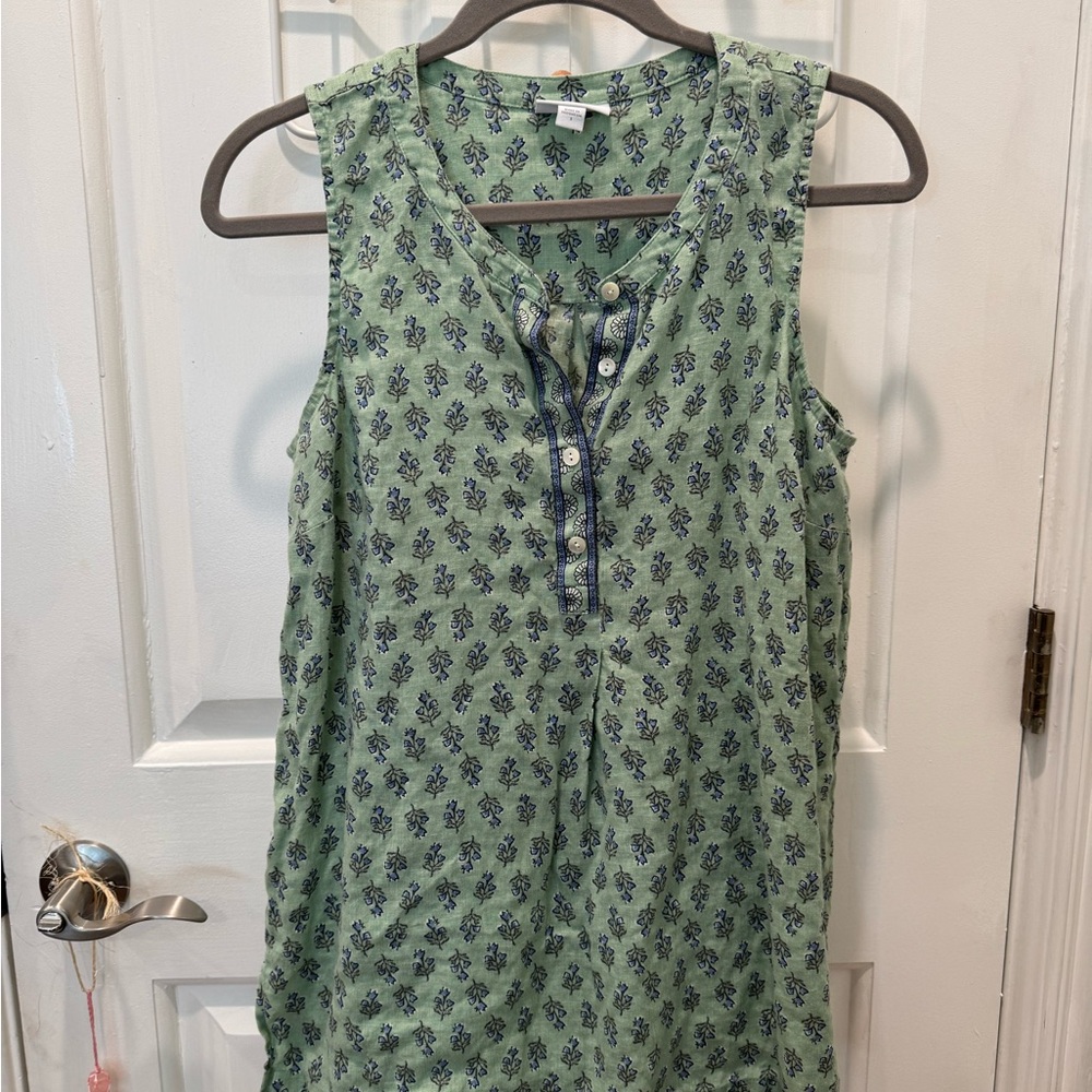 Green Sleeveless Henley Tank Top by